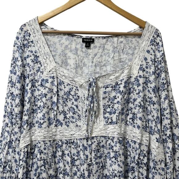 Torrid Micro Floral Babydoll Slub Lace Trim Top Size 3X Blue Milkmaid Prairie - Picture 3 of 8